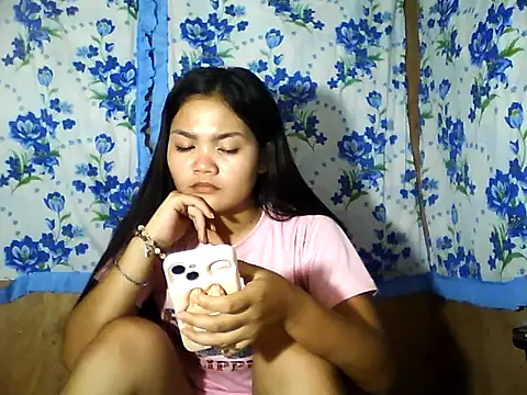 PinaySkinnyJust18 online show from 04/29/26, 10:38