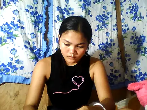 Snapshot of PinaySkinnyJust18 chatting on 06/29/26, 10:15 PinaySkinnyJust18 online show from 06/29/26, 10:15