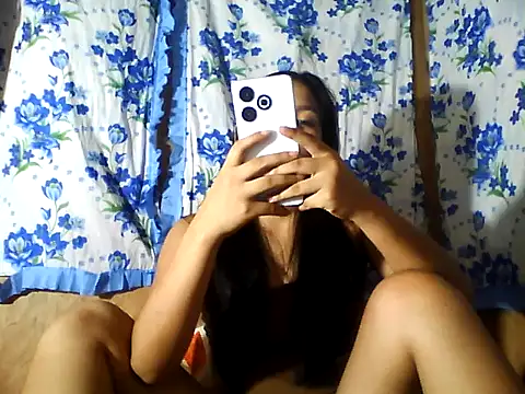 Snapshot of PinaySkinnyJust18 chatting on 07/09/26, 10:19 PinaySkinnyJust18 online show from 07/09/26, 10:19