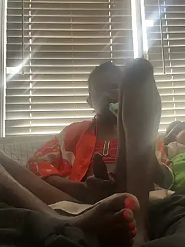 Snapshot of barracksbunny chatting on 03/15/26, 02:01 barracksbunny online show from 03/15/26, 02:01