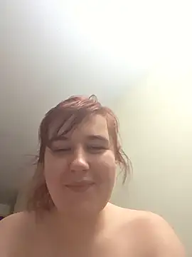 Snapshot of Ashlovescannabis chatting on 05/20/26, 02:07 Ashlovescannabis online show from 05/20/26, 02:07