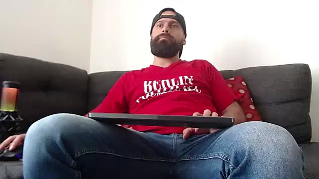 Snapshot of SpermsBank chatting on 01/15/25, 08:37 SpermsBank online show from 01/15/25, 08:37