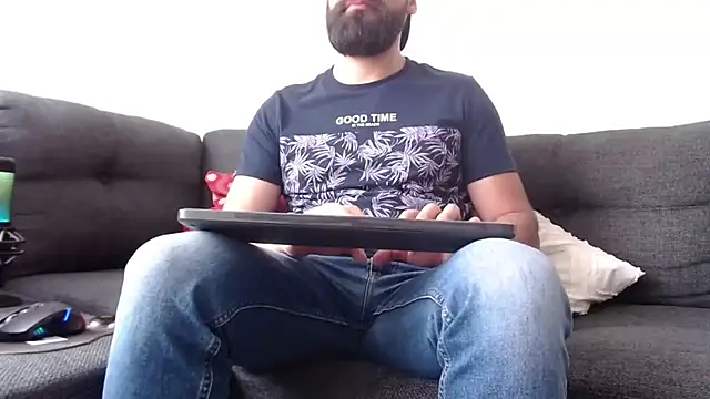 Snapshot of SpermsBank chatting on 01/16/25, 07:41 SpermsBank online show from 01/16/25, 07:41