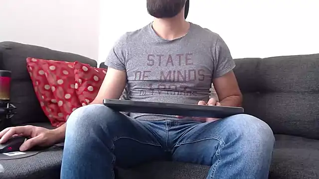 Snapshot of SpermsBank chatting on 01/17/25, 04:15 SpermsBank online show from 01/17/25, 04:15