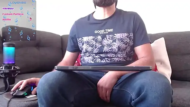 Snapshot of SpermsBank chatting on 01/27/25, 08:39 SpermsBank online show from 01/27/25, 08:39