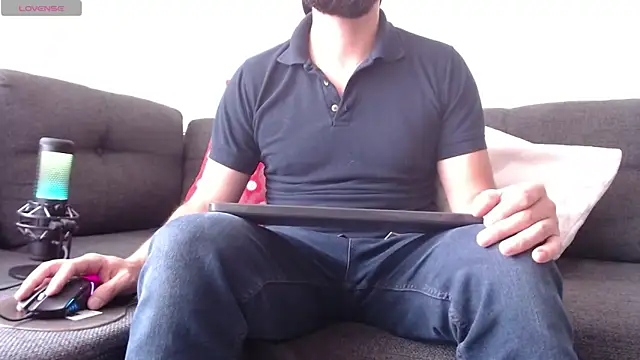 Snapshot of SpermsBank chatting on 02/21/25, 01:33 SpermsBank online show from 02/21/25, 01:33