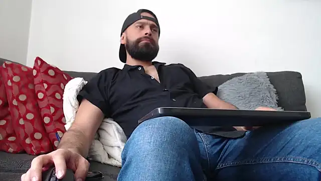 Snapshot of SpermsBank chatting on 10/29/25, 04:53 SpermsBank online show from 10/29/25, 04:53