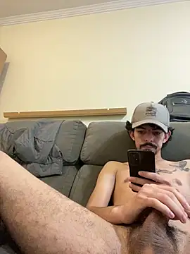 Snapshot of vilton75 chatting on 03/10/26, 04:23 vilton75 online show from 03/10/26, 04:23