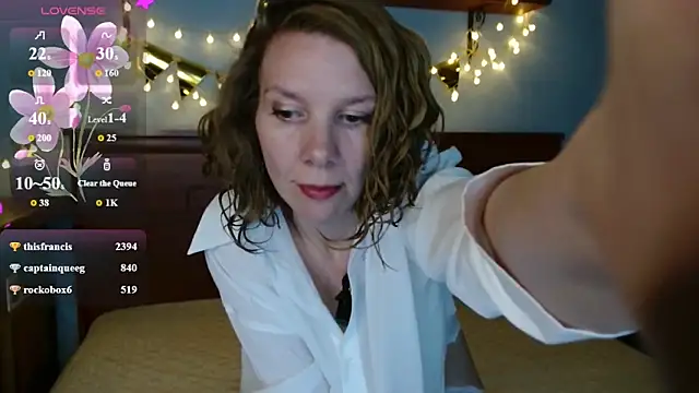 Daisy Lovely online show from 05/06/26, 04:08
