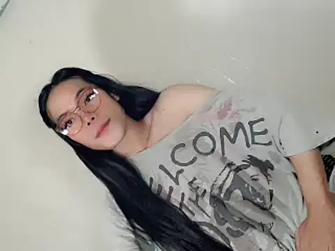 Urhotfucking veronica1 online show from 04/03/26, 11:52