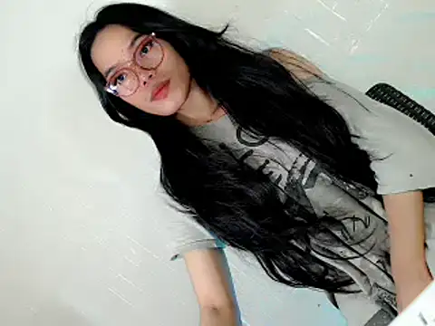 Urhotfucking veronica1 online show from 04/29/26, 12:53