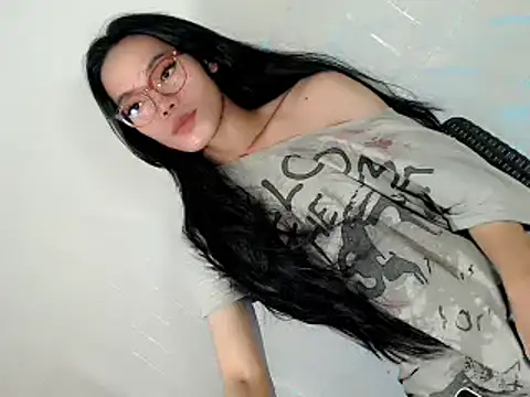 Urhotfucking veronica1 online show from 04/30/26, 12:33