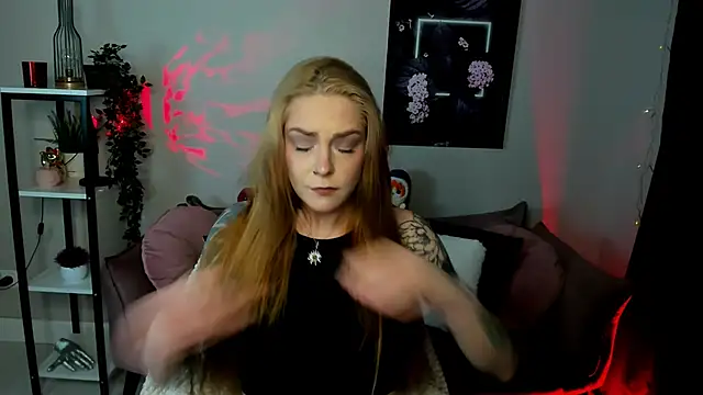 Snapshot of cherrie_sherry chatting on 01/16/26, 10:58 cherrie sherry online show from 01/16/26, 10:58