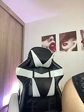 Snapshot of saray_mendozaa chatting on 07/23/26, 01:58 saray mendozaa online show from 07/23/26, 01:58