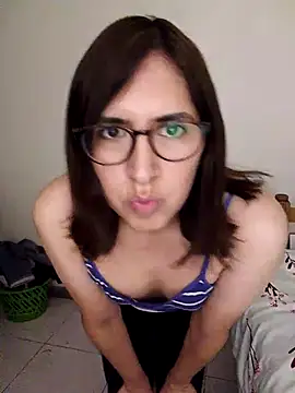 Snapshot of Eide-26 chatting on 02/05/26, 03:44 Eide-26 online show from 02/05/26, 03:44