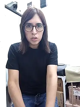 Snapshot of Eide-26 chatting on 02/19/26, 05:31 Eide-26 online show from 02/19/26, 05:31