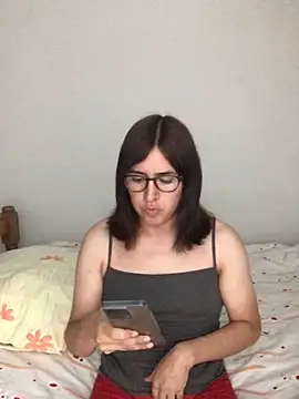 Snapshot of Eide-26 chatting on 03/14/26, 03:45 Eide-26 online show from 03/14/26, 03:45