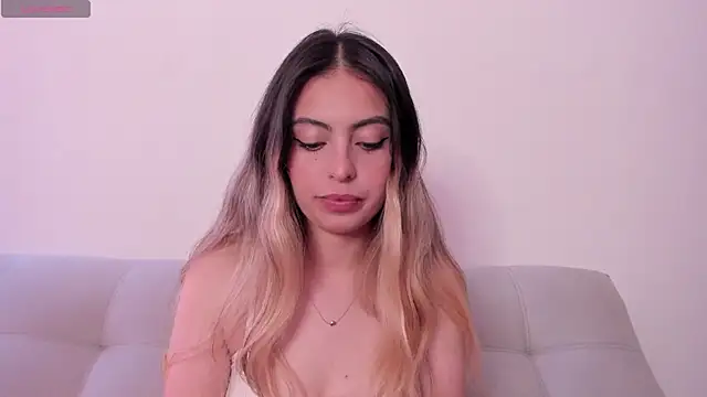 Fernanda aaaa online show from 05/20/26, 02:56