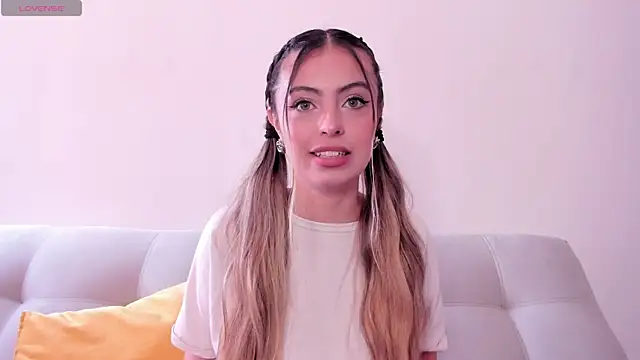 Fernanda aaaa online show from 05/22/26, 02:44