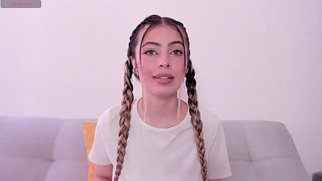 Fernanda aaaa online show from 06/12/26, 03:11