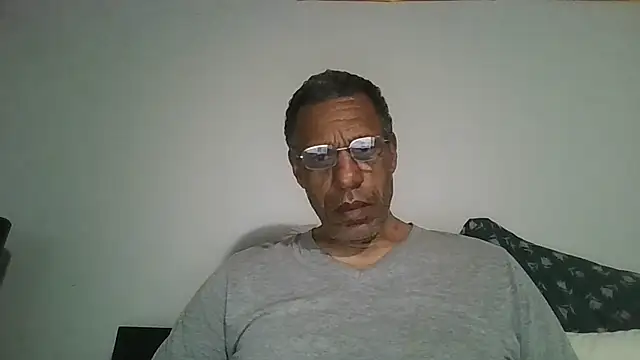 swimmer2496 online show from 05/02/26, 05:56