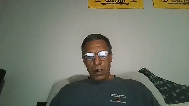 swimmer2496 online show from 05/09/26, 01:22