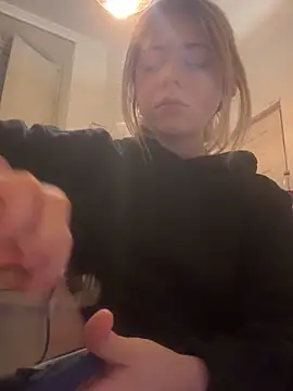 Snapshot of MelliMoon chatting on 04/04/26, 09:34 MelliMoon online show from 04/04/26, 09:34