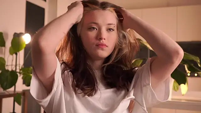 Snapshot of EleniRoeber chatting on 02/25/26, 04:16 EleniRoeber online show from 02/25/26, 04:16