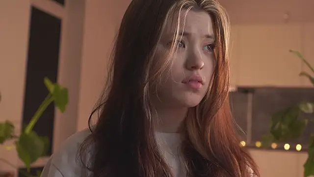 Snapshot of EleniRoeber chatting on 03/13/26, 05:08 EleniRoeber online show from 03/13/26, 05:08