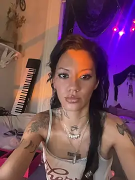 luxxlola online show from 06/28/26, 01:50