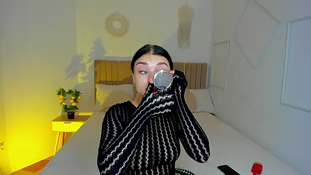 Snapshot of Silena_sky chatting on 04/06/26, 07:53 Silena sky online show from 04/06/26, 07:53
