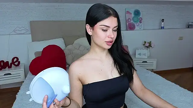 Snapshot of Silena_sky chatting on 05/28/26, 06:32 Silena sky online show from 05/28/26, 06:32