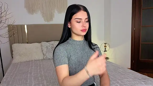 Snapshot of Silena_sky chatting on 06/10/26, 07:18 Silena sky online show from 06/10/26, 07:18