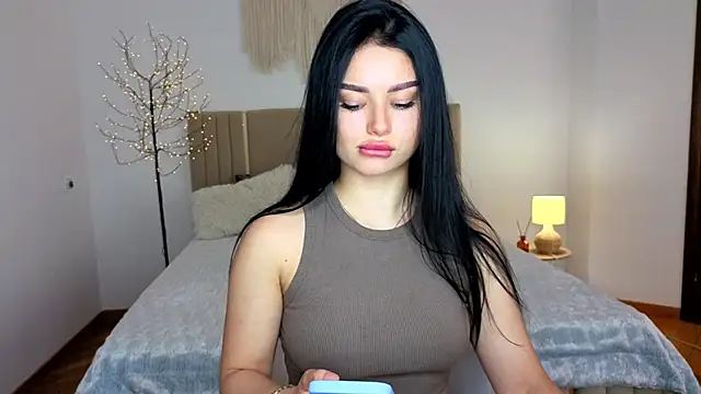 Snapshot of Silena_sky chatting on 06/20/26, 06:49 Silena sky online show from 06/20/26, 06:49