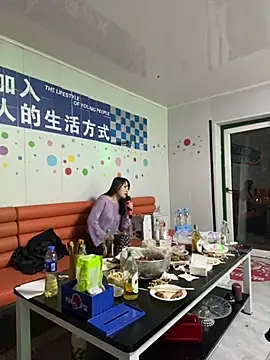 xiaotiantian-10 online show from 04/26/26, 11:41