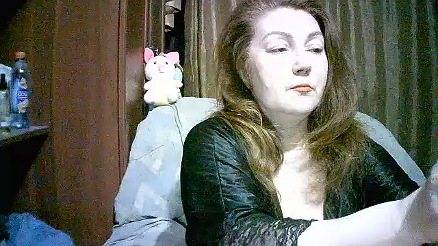 Russian Lara online show from 04/01/26, 02:47