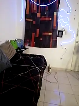 Snapshot of MRdxxx444 chatting on 03/27/26, 02:17 MRdxxx444 online show from 03/27/26, 02:17