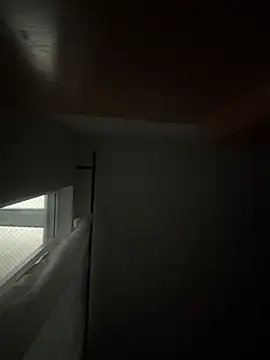 JuliaaVega online show from 06/05/26, 11:27