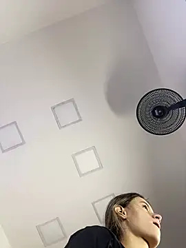 JuliaColemann online show from 07/17/26, 11:50