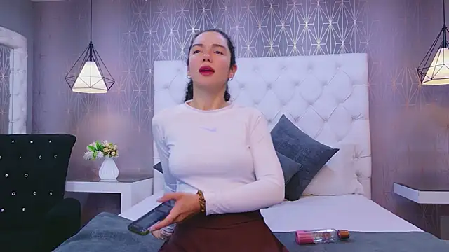 Snapshot of RoxanaAngel chatting on 02/08/26, 11:13 RoxanaAngel online show from 02/08/26, 11:13