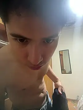 Snapshot of Jleonardolr chatting on 01/19/26, 01:31 Jleonardolr online show from 01/19/26, 01:31