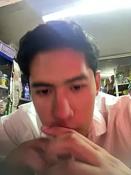 Snapshot of Jleonardolr chatting on 03/11/26, 11:33 Jleonardolr online show from 03/11/26, 11:33