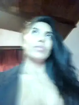 Snapshot of LizaLorini chatting on 04/19/26, 04:23 LizaLorini online show from 04/19/26, 04:23