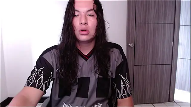 Yigolo   online show from 07/09/26, 02:43