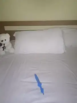 Snapshot of Madalin1bi1 chatting on 02/15/26, 01:57 Madalin1bi1 online show from 02/15/26, 01:57