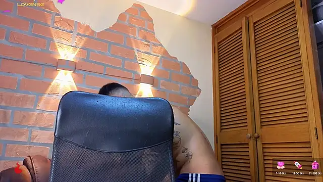 Snapshot of mister_eithan chatting on 03/05/26, 02:18 mister eithan online show from 03/05/26, 02:18