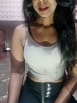 Snapshot of Ayesha_Khan1 chatting on 03/25/26, 10:27 Ayesha Khan1 online show from 03/25/26, 10:27