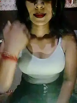 Snapshot of Ayesha_Khan1 chatting on 04/03/26, 03:21 Ayesha Khan1 online show from 04/03/26, 03:21