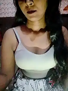 Snapshot of Ayesha_Khan1 chatting on 04/13/26, 11:48 Ayesha Khan1 online show from 04/13/26, 11:48