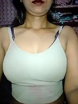 Snapshot of Ayesha_Khan1 chatting on 04/15/26, 10:54 Ayesha Khan1 online show from 04/15/26, 10:54